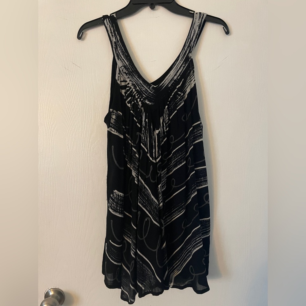 🌻5/$16🌻Flowy tank